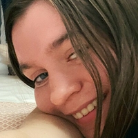giveumore Desnuda