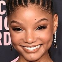 Halle Bailey Desnuda