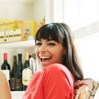 Hannah Simone Desnuda