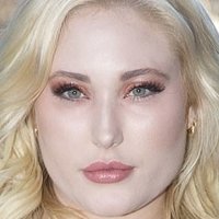 Hayley Hasselhoff Desnuda