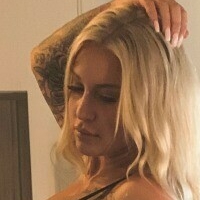 Holli Gustafson Desnuda