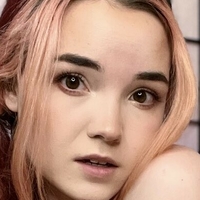holoraevyn Desnuda