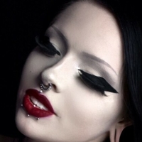 Horrific Temptress Desnuda