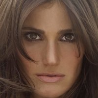 Idina Menzel Desnuda