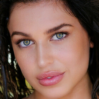Ilyana Webb Desnuda