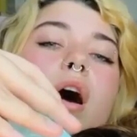 j0ivyy Desnuda