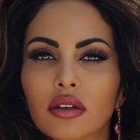 Janina Youssefian Desnuda