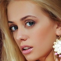 Jennifer Mackay Desnuda