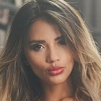 Karina García Desnuda