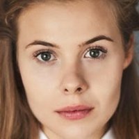 Karolina Staniec Desnuda
