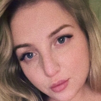 Katie Kate Breuer Desnuda