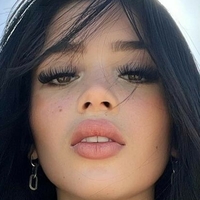 Katteyes Desnuda