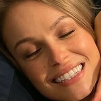 Kayla Wallace Desnuda