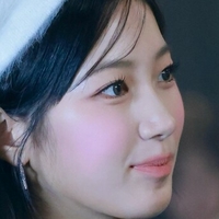 Kazuha Nakamura 中村 一葉 Desnuda