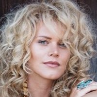 Kelly Dowdle Desnuda