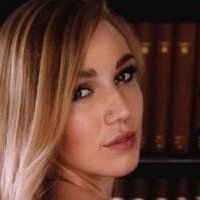 Kendra Sunderland Desnuda