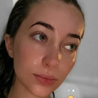 Kira Schmitt Desnuda