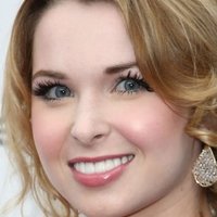 Kirsten Prout Desnuda