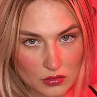 Kloe Autumn Rose Desnuda