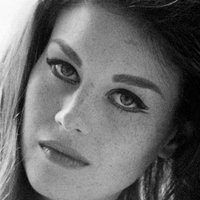 Lana Wood Desnuda