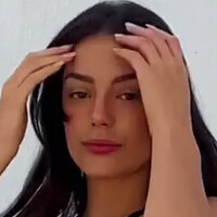Larissa Saldanha Desnuda