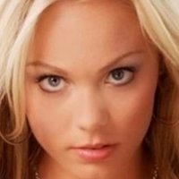 Laura Cover Desnuda
