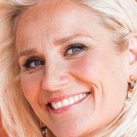 Laura Malmivaara Desnuda