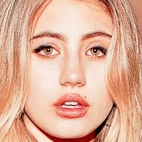 Lia Marie Johnson Desnuda
