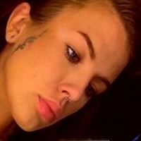 Lia.te Desnuda