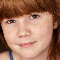 Lily Hall Desnuda