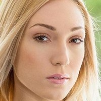 Lily Labeau Desnuda
