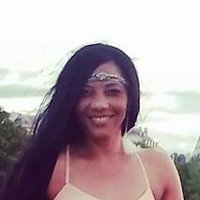 Lily Tenue Desnuda