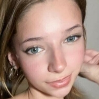 Lilytr0n Desnuda