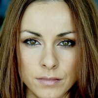 Lindsay Armaou Desnuda