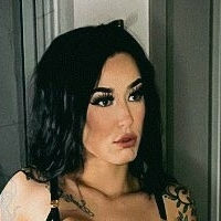 Lindsay Laurent Desnuda