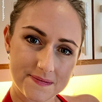 littleshyme Desnuda