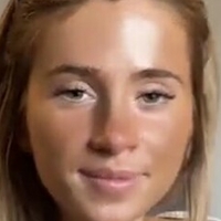Livromanoo Desnuda