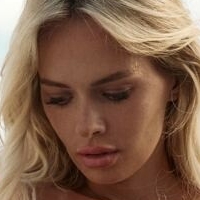 Liza Kordobovskaya Desnuda