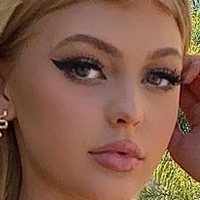 Loren Gray Desnuda