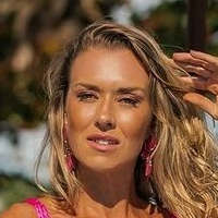 Lu Schwengber Desnuda