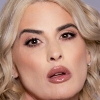 Lucy Hart Desnuda
