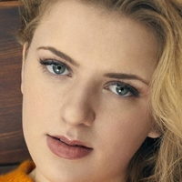 Maddie Poppe Desnuda