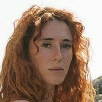 Madeleine Baldachino Desnuda