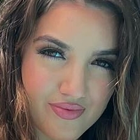Madeline Rose Desnuda