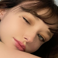 Madiwaifu Desnuda