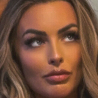 Mandy Sacs Desnuda