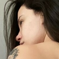 Manu Gonçalves Desnuda