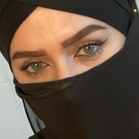 Mayaazari Desnuda