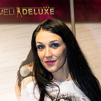 Meli Deluxe Desnuda