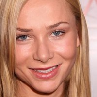 Mika Boorem Desnuda